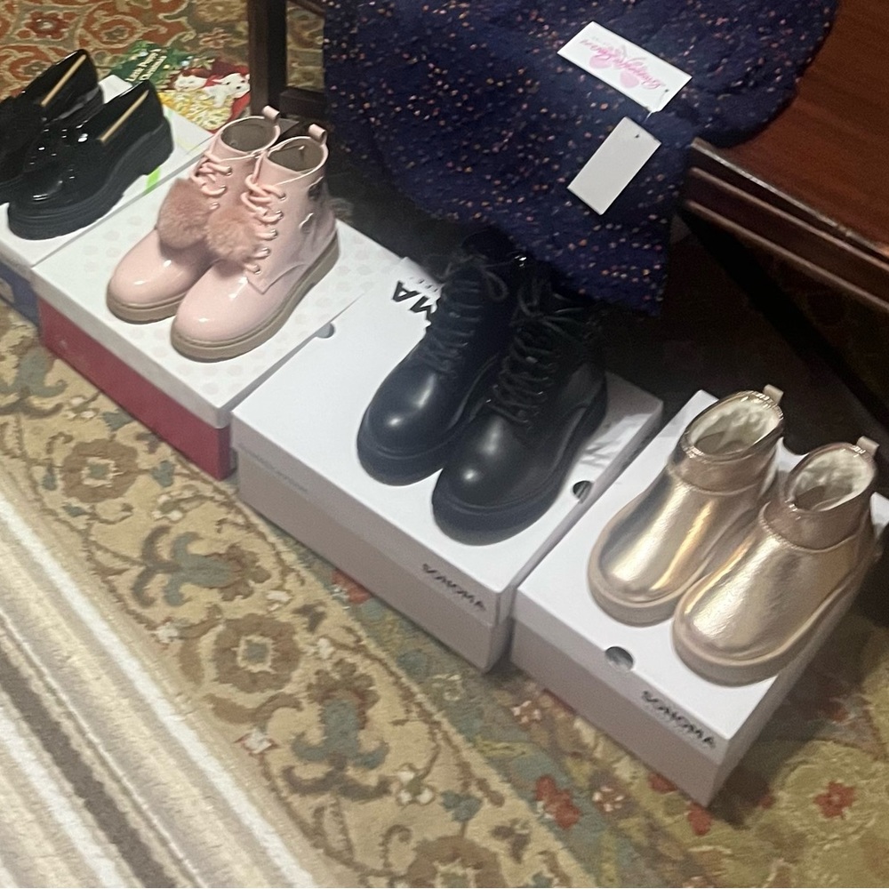 Stylish Women's Boots Collection